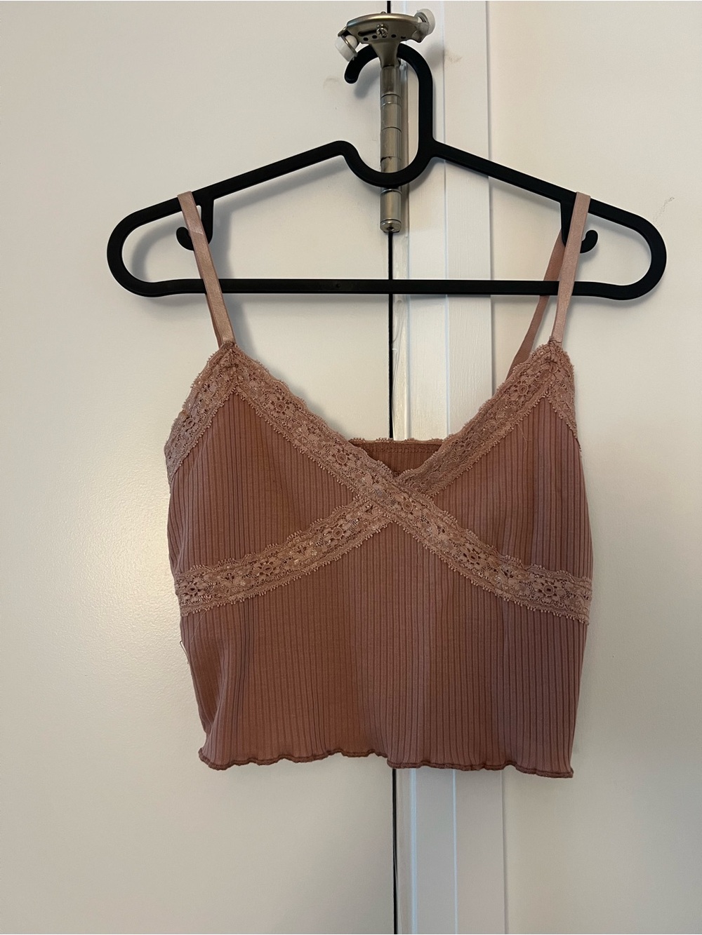 Women's Lace-Trim Ribbed Cami Crop Top - Dusty Rose